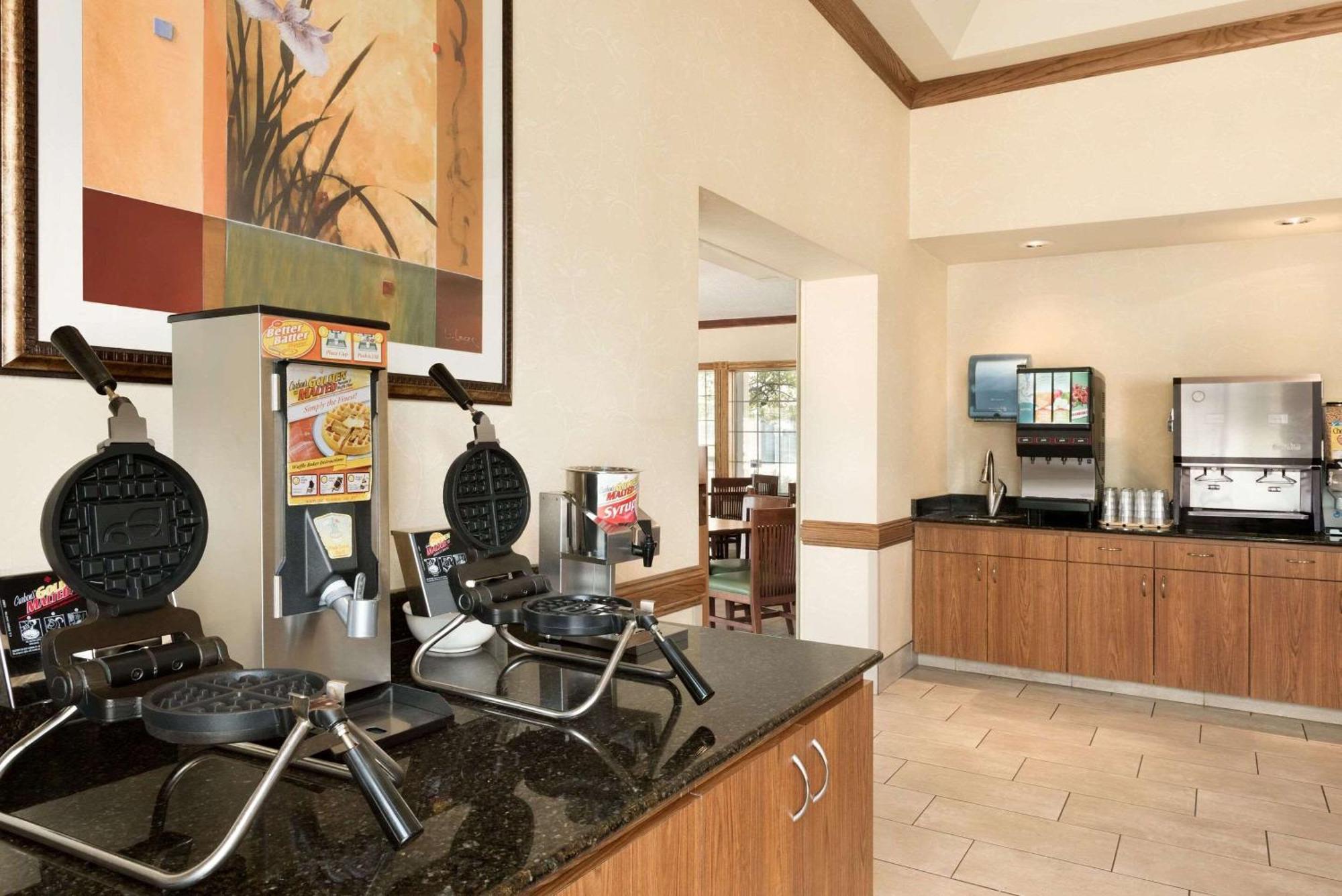 Country Inn & Suites By Radisson, Chanhassen, Mn Esterno foto
